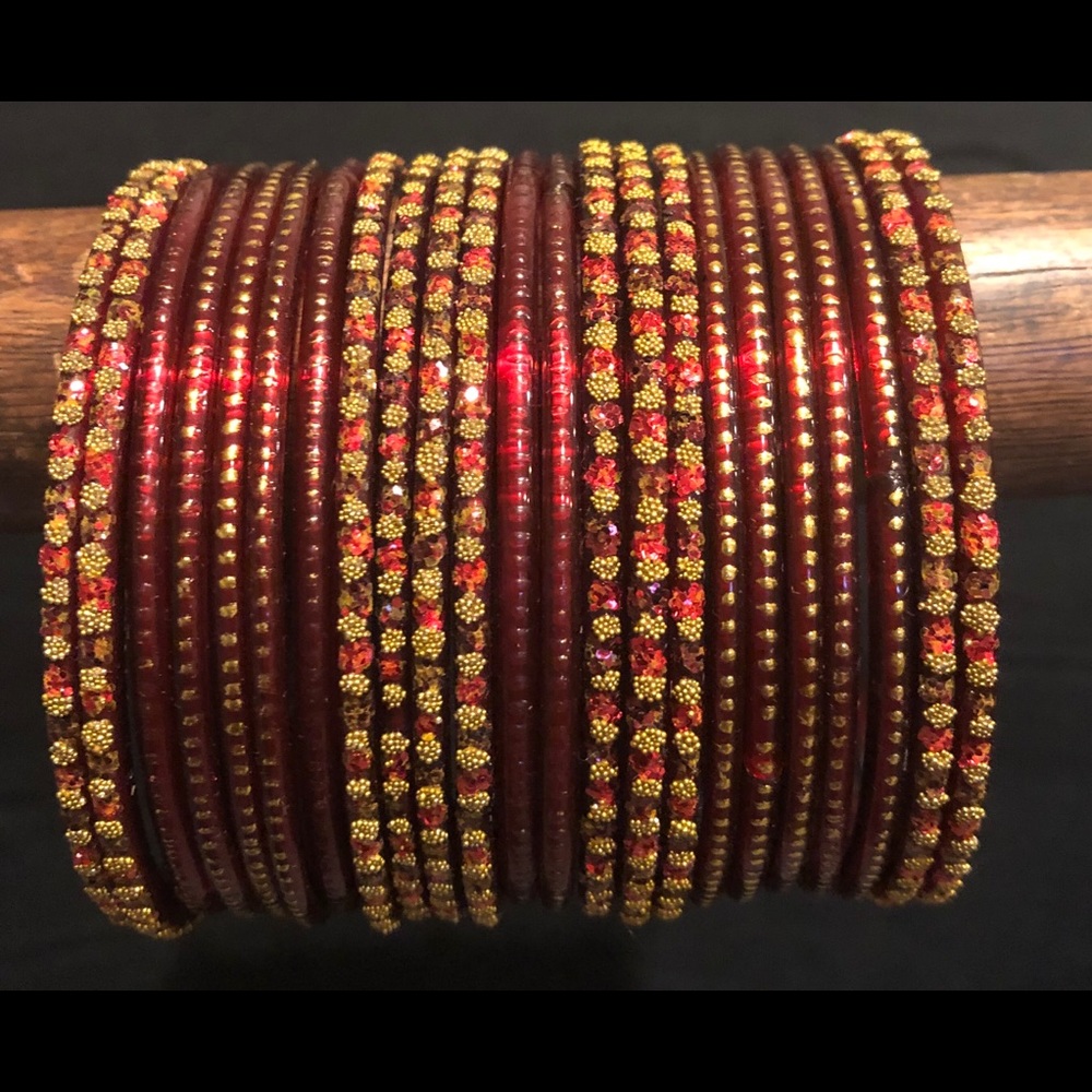 Beautiful maroon bangle set.